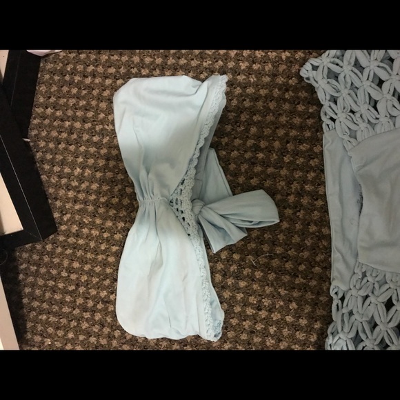 Frankie’s bikini - Picture 3 of 4